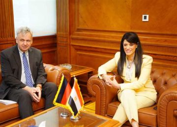 المشاط تبحث تعزيز العلاقات الاقتصادية بين البلدين مع السفير الألماني المشاط تبحث تعزيز العلاقات الاقتصادية بين البلدين مع السفير الألماني