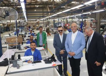 لدعم الاستثمار وتوطين الصناعة.. محافظ القليوبية يتفقد عدد من المصانع بالخانكة (صور) لدعم الاستثمار وتوطين الصناعة.. محافظ القليوبية يتفقد عدد من المصانع بالخانكة (صور)