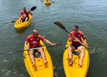 انطلاق مهرجان الكياك بدمياط خلال احتفالات عيدها القومي (صور) انطلاق مهرجان الكياك بدمياط خلال احتفالات عيدها القومي (صور)