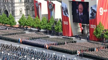 واشنطن بوست: حضور زعماء الدول عرض النصر في موسكو يمثل فشلا للغرب في عزل روسيا واشنطن بوست: حضور زعماء الدول عرض النصر في موسكو يمثل فشلا للغرب في عزل روسيا
