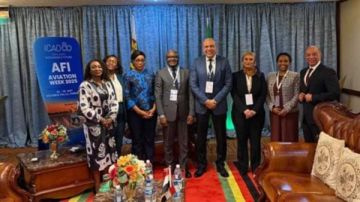 وزير الطيران: مصر تسعى لترسيخ مكانتها كمحور إقليمي في صناعة الطيران الإفريقية