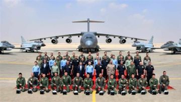 ختام فعاليات التدريب الجوي المصري الصيني المشترك نسور الحضارة 2025 ختام فعاليات التدريب الجوي المصري الصيني المشترك نسور الحضارة 2025