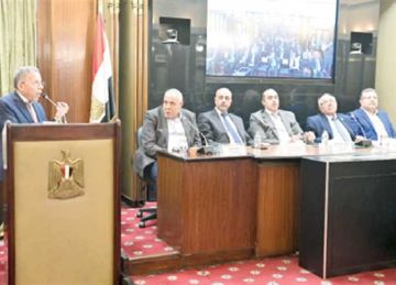 الإخلاء رسالة موت للمستأجر.. ممثلو النقابات والغرف التجارية يرفضون الإيجار القديم الإخلاء رسالة موت للمستأجر.. ممثلو النقابات والغرف التجارية يرفضون الإيجار القديم