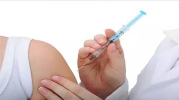 دراسة.. لقاح الهربس يقلل الإصابة بالنوبات القلبية 8 سنوات دراسة.. لقاح الهربس يقلل الإصابة بالنوبات القلبية 8 سنوات