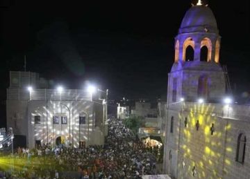 سهرة في حب السيدة العذراء بـ دير جبل الطير في المنيا (صور)