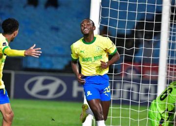 شالوليلي يقود تشكيل صن داونز ضد بيراميدز في نهائي أبطال أفريقيا