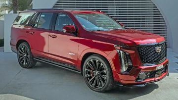أسعار ومواصفات كاديلاك اسكاليد 2025 في السعودية .. وحش الـ SUV