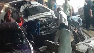 تهشم سيارات وسقوط لوحات إعلانية بسبب أمطار الاسكندرية