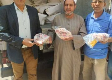 ضمن صكوك الإطعام .. استلام 2 طن لحوم لتوزيعها على الأسر الأولى بالرعاية في الشرقية