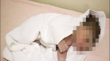 العثور على طفلة رضيعة ملقاة بجوار كوبرى نجع حمادى