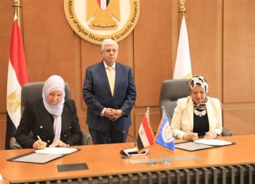  عاشور يشهد توقيع بروتوكول تعاون بين تطوير التعليم ومعهد بحوث الإلكترونيات (تفاصيل)