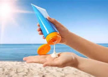 في 5 خطوات.. الطريقة الصحيحة لوضع الصن بلوك في الصيف