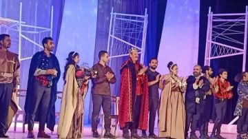 هاملت بالعربي يفتتح عروض المسرح الإقليمي بالإسماعيلية هاملت بالعربي يفتتح عروض المسرح الإقليمي بالإسماعيلية