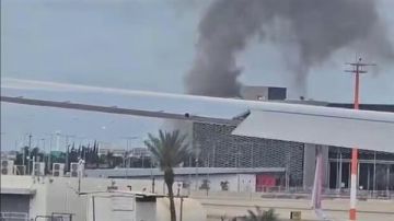 المتحدث العسكري باسم جماعة الحوثي يعلن قصف مطار بن جوريون بصاروخ المتحدث العسكري باسم جماعة الحوثي يعلن قصف مطار بن جوريون بصاروخ