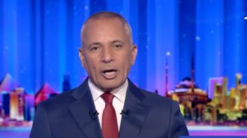 بعد مشروع مستقبل مصر.. أحمد موسى للمستثمرين: اتفضل الباب مفتوح بعد مشروع مستقبل مصر.. أحمد موسى للمستثمرين: اتفضل الباب مفتوح