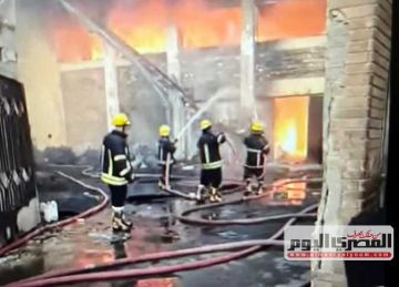 بعد ليل من الجحيم.. النيابة العامة تعاين موقع حريق مصنع بلاستيك 6 أكتوبر