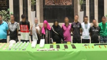 مصرع 3 مجرمين خطرين.. الداخلية تحبط مخططا لترويج مخدرات بـ26 مليون جنيه مصرع 3 مجرمين خطرين.. الداخلية تحبط مخططا لترويج مخدرات بـ26 مليون جنيه