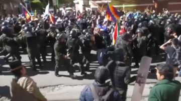 احتجاجات في بوليفيا دعما لترشح موراليس بعد قرار المحكمة الدستورية