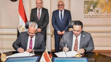 الأكاديمية المصرية ومصنع الإلكترونيات يتحدان لتطوير مستقبل الطيران المدني