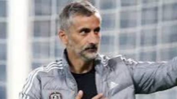 الاتفاق تم.. ناقد يكشف تفاصيل توقيع الأهلي مع ريفيرو الاتفاق تم.. ناقد يكشف تفاصيل توقيع الأهلي مع ريفيرو