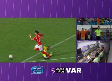 هل يستحق حارس فاركو الطرد أمام الأهلي؟.. خبير يجيب