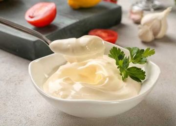  بدون بيض .. حضري المايونيز الاقتصادي في المنزل لجميع الأكلات