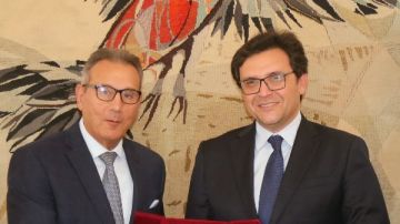 بروتوكول تعاون بين الثقافة والبنك الأهلي لتشغيل مبنى السلطان حسين بالإسكندرية كمركز للعروض المتحفية