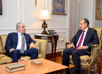 وزير الخارجية لنائب الرئيس الفلسطيني: مستمرون في جهود الوساطة لاستئناف وقف إطلاق النار بغزة