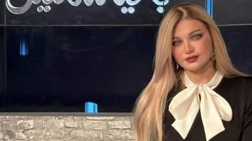 أخبار الفن ياسمين الخطيب تكشف معاناة والدها مع السرطان.. حلا شيحة تنشر فيديو جديد بالحجاب أخبار الفن ياسمين الخطيب تكشف معاناة والدها مع السرطان.. حلا شيحة تنشر فيديو جديد بالحجاب