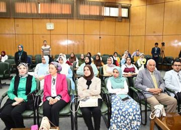 الاستقرار الأسري أساس بناء الأوطان في ندوة توعوية بجامعة أسيوط