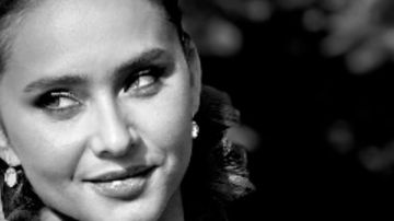 نيللي كريم تثير الجدل في أحدث ظهور بفستان زفاف