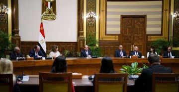 أمين صناعة المصريين : لقاء الرئيس برجال الأعمال الأمريكيين رسالة طمأنة لمجتمع الاستثمار العالمي أمين صناعة المصريين : لقاء الرئيس برجال الأعمال الأمريكيين رسالة طمأنة لمجتمع الاستثمار العالمي