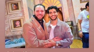 مينا مسعود يشيد بمسرحية في يوم وليلة