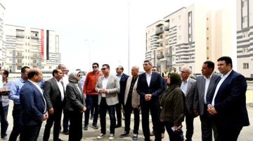 وزير الإسكان يتفقد مشروع الإسكان الحر بمدينة السويس الجديدة