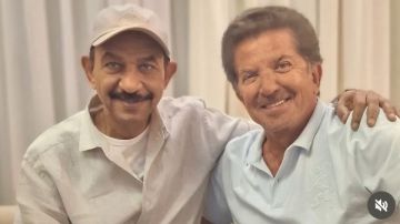 وليد توفيق يحتفي بعبادي الجوهر في القاهرة: لقاء الأحبة وذكريات الزمن الجميل