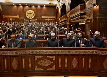 رئيس برلمانية التجمع : تجديد الخطاب الديني يشمل المسلمين والمسيحيين واليهود وغير المتدينين