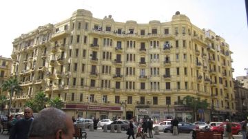 نائب يطالب الحكومة بالالتزام برؤية رئيس البرلمان حول قانون الإيجار القديم