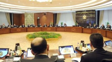 مدبولي: شغلنا الشاغل هو ضبط الأسواق والتعامل مع أي تجاوزات مدبولي: شغلنا الشاغل هو ضبط الأسواق والتعامل مع أي تجاوزات