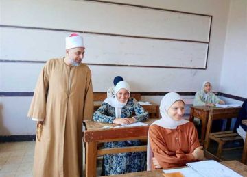 بمادة اللغة الإنجليزية.. طلاب الشهادة الابتدائية الأزهرية بالإسكندرية يختتمون امتحانات نهاية العام