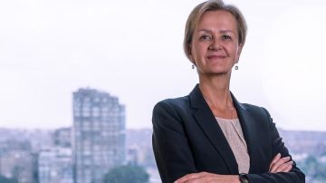 سفيرة الاتحاد الأوروبي: مصر مؤهلة لإقامة المشروعات العالمية العملاقة سفيرة الاتحاد الأوروبي: مصر مؤهلة لإقامة المشروعات العالمية العملاقة