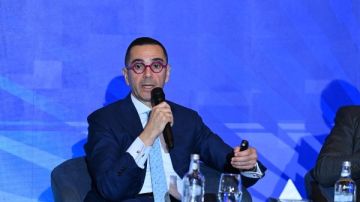 قريبا.. إطلاق منصة تراخيص استثمارية تضم 389 خدمة إلكترونية قريبا.. إطلاق منصة تراخيص استثمارية تضم 389 خدمة إلكترونية