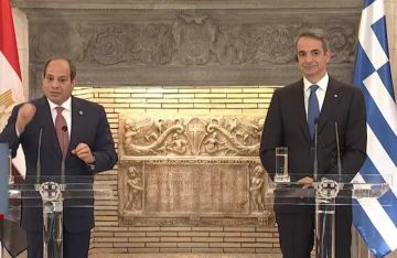 الرئيس السيسي: عندما حرق المتطرفون 65 كنيسة فى مصر قمنا بإعادة بنائها وإعمارها مرة أخرى الرئيس السيسي: عندما حرق المتطرفون 65 كنيسة فى مصر قمنا بإعادة بنائها وإعمارها مرة أخرى