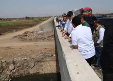 وجه بسرعة إنهاء الأعمال.. وزير الري يتفقد عمليات تطهير الترع ومناسيب المياه في القليوبية