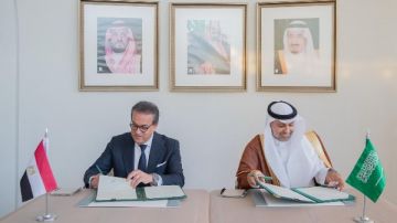 وزير الصحة يوقع مذكرة تفاهم مع نظيره السعودي للتعاون ومواجهة التحديات