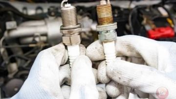 أبرز أعطال شمعات الإشعال البواجي وتأثيرها على أداء السيارة أبرز أعطال شمعات الإشعال البواجي وتأثيرها على أداء السيارة