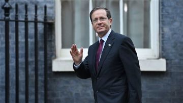 إجلاء الرئيس الإسرائيلي من ملعب نهائي كأس إسرائيل بسبب صاروخ يمني