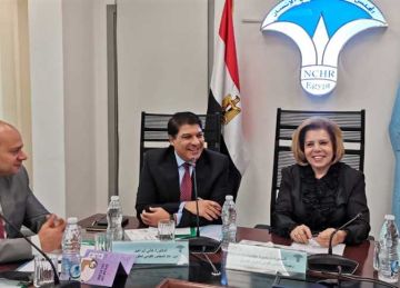 التنمر الإلكتروني وانتهاك الخصوصية ونشر المعلومات المضللة في حلقة نقاشية لـ القومي لحقوق الإنسان 