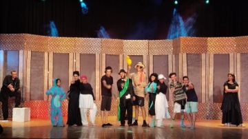 بالمجان.. انقطاعات الموت يواصل عروضه على مسرح قصر ثقافة أسيوط بالمجان.. انقطاعات الموت يواصل عروضه على مسرح قصر ثقافة أسيوط