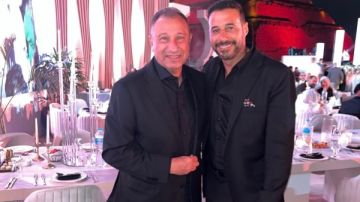 أحمد السعدني برفقة الخطيب: ربنا ما يقطعلنا عادة