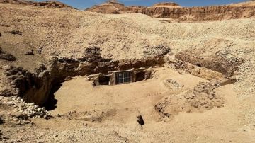 الكشف عن اسم وألقاب صاحب مقبرة Kampp 23 بالعساسيف بالبر الغربي بالأقصر